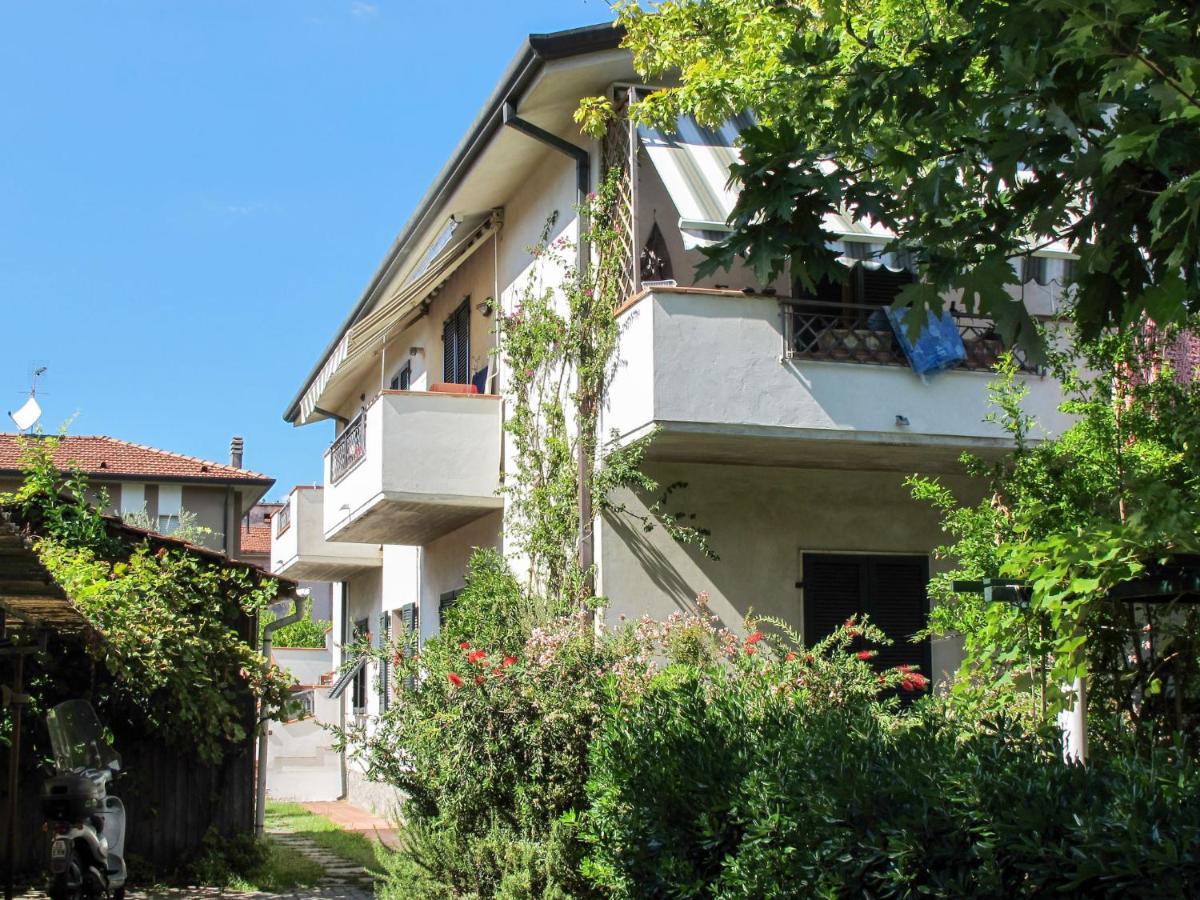 Apartment Ilaria By Interhome Marina di Massa Luaran gambar